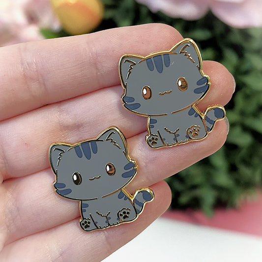 Charming Cold Grey Tabby Cat Pin – For Cat Aficionados! [More Colors and Breeds Available in My Shop]