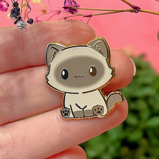 Graceful Blue Grey Point Ragdoll Cat Pin – A Touch Of Feline Elegance! [More Colors and Breeds Available in My Shop]