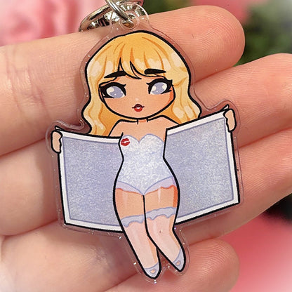 Sabrina Carpenter Short and Sweet Tour Keychains – Sparkly and Stylish!