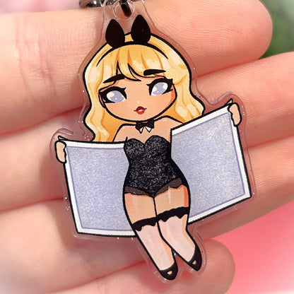 Sabrina Carpenter Short and Sweet Tour Keychains – Sparkly and Stylish!