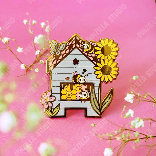 BIG PREMIUM Stardew Valley game inspired Beehive hard enamel pin